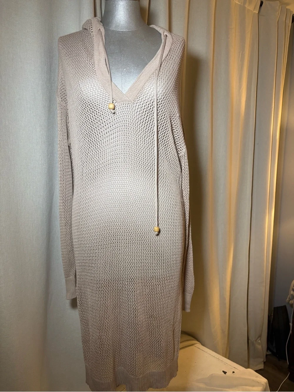 Tahari Beige Open Knit Hooded Sweater Dress L Crochet Beach Cover Up Resort Boho